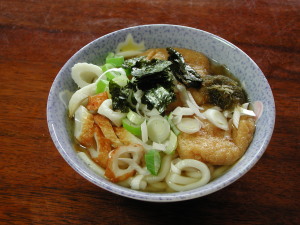 昼食はうどん