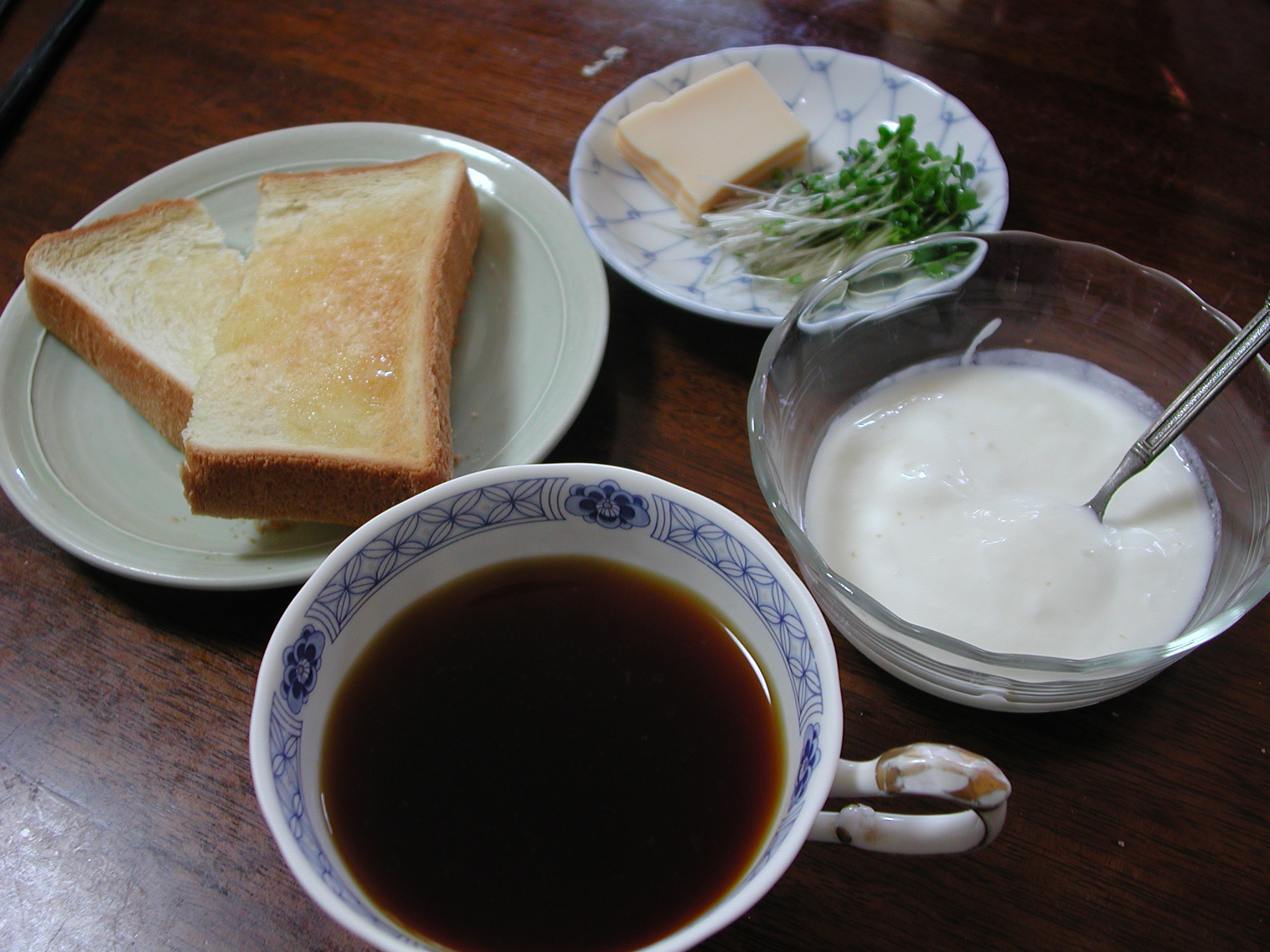 簡素な朝食