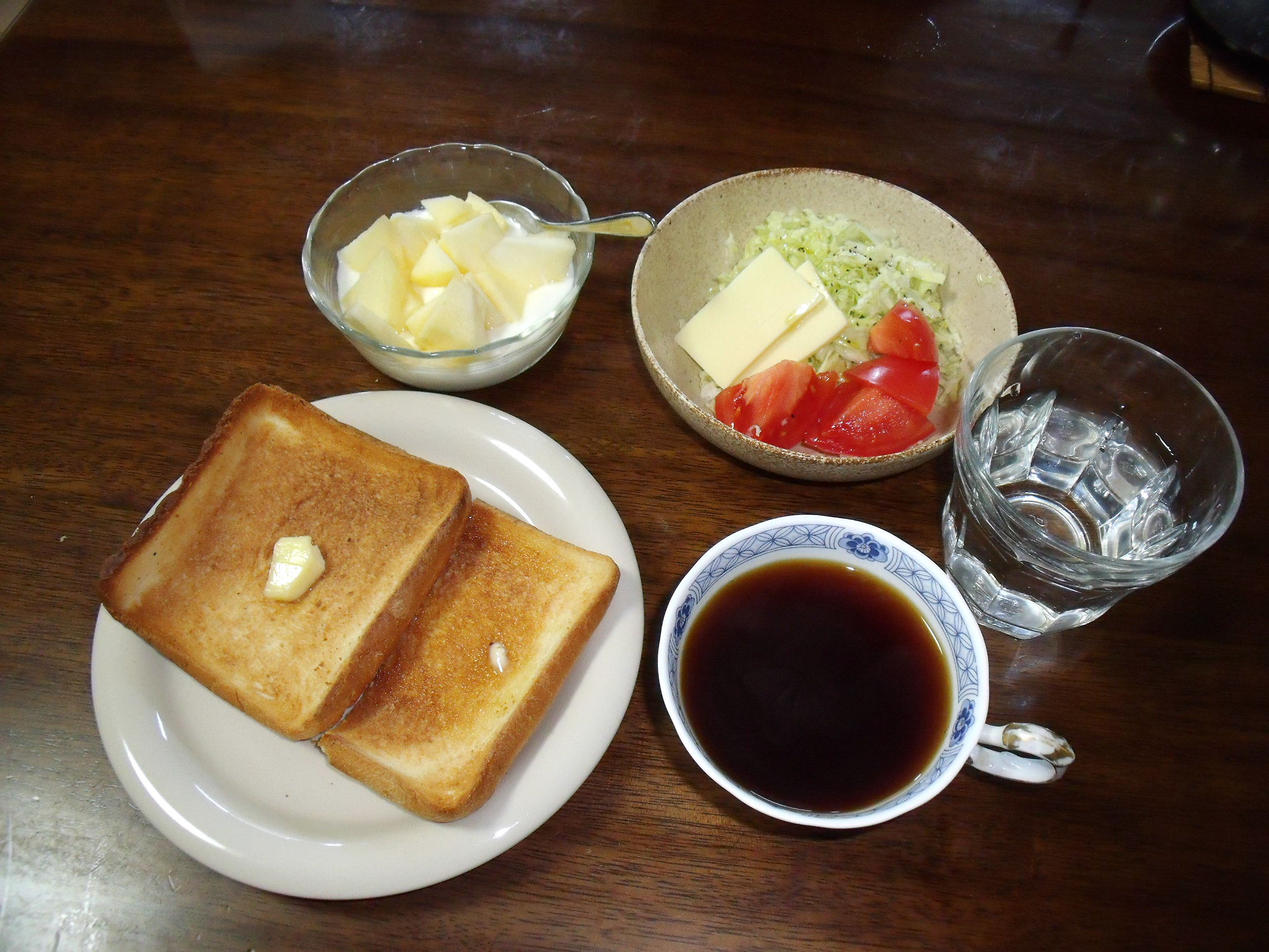 朝食