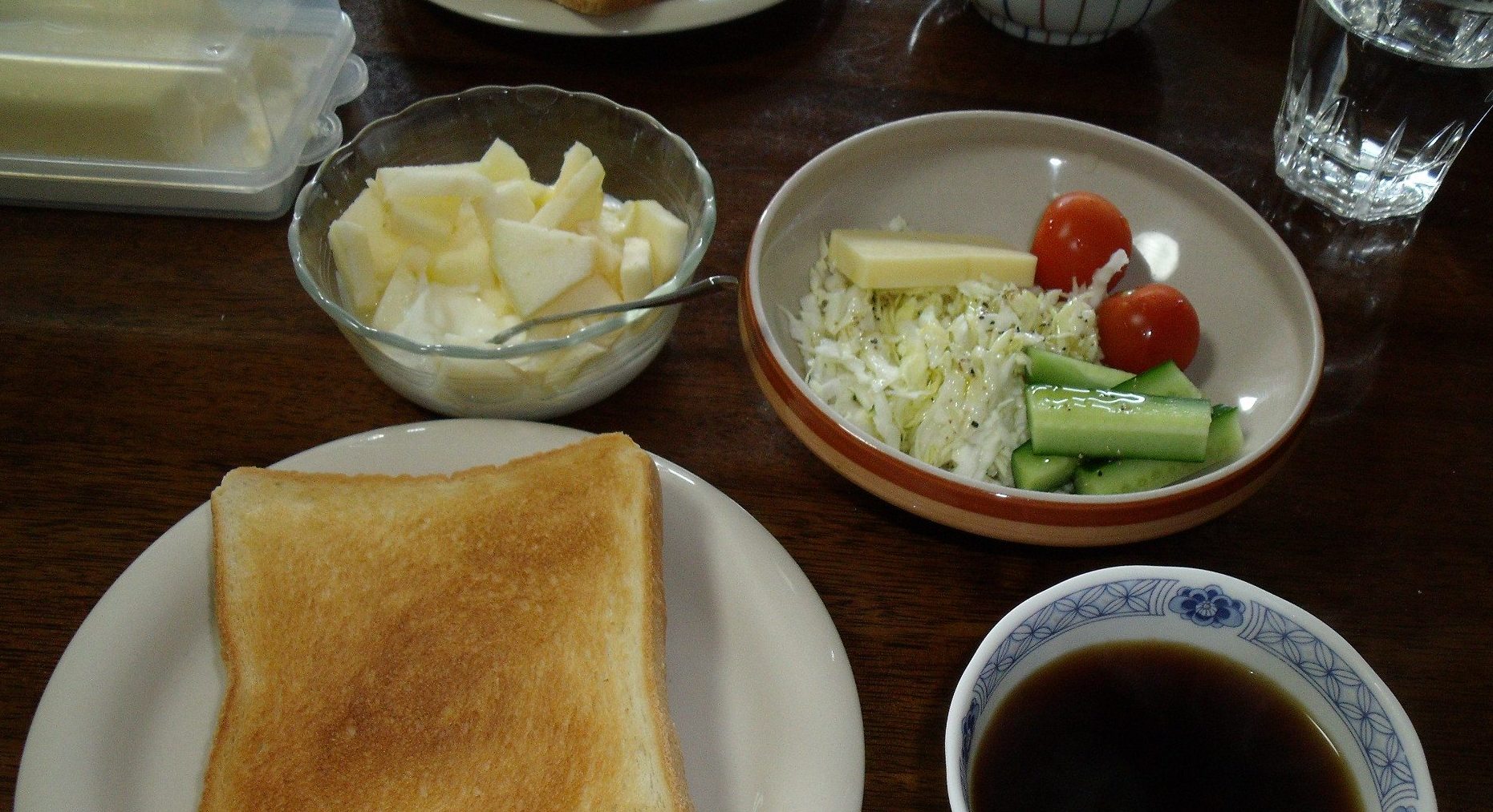 朝食