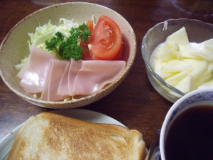 朝食