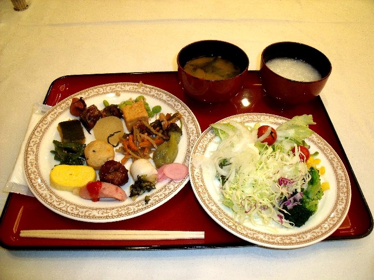 朝食