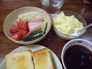 朝食