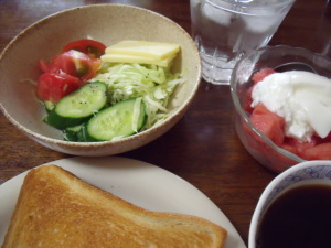 朝食