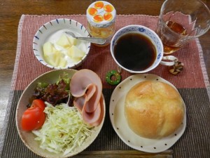 朝食